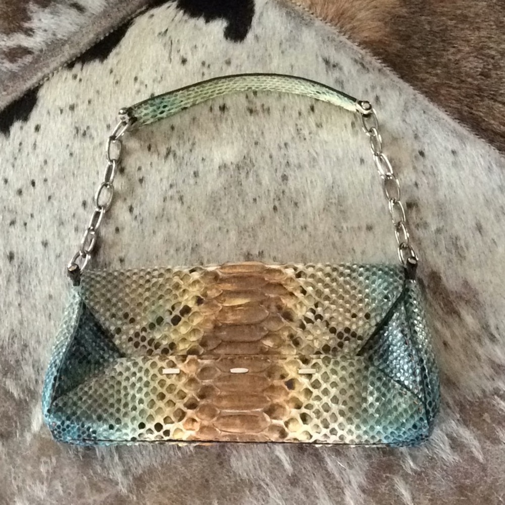 VBH Manila shift purse authentic